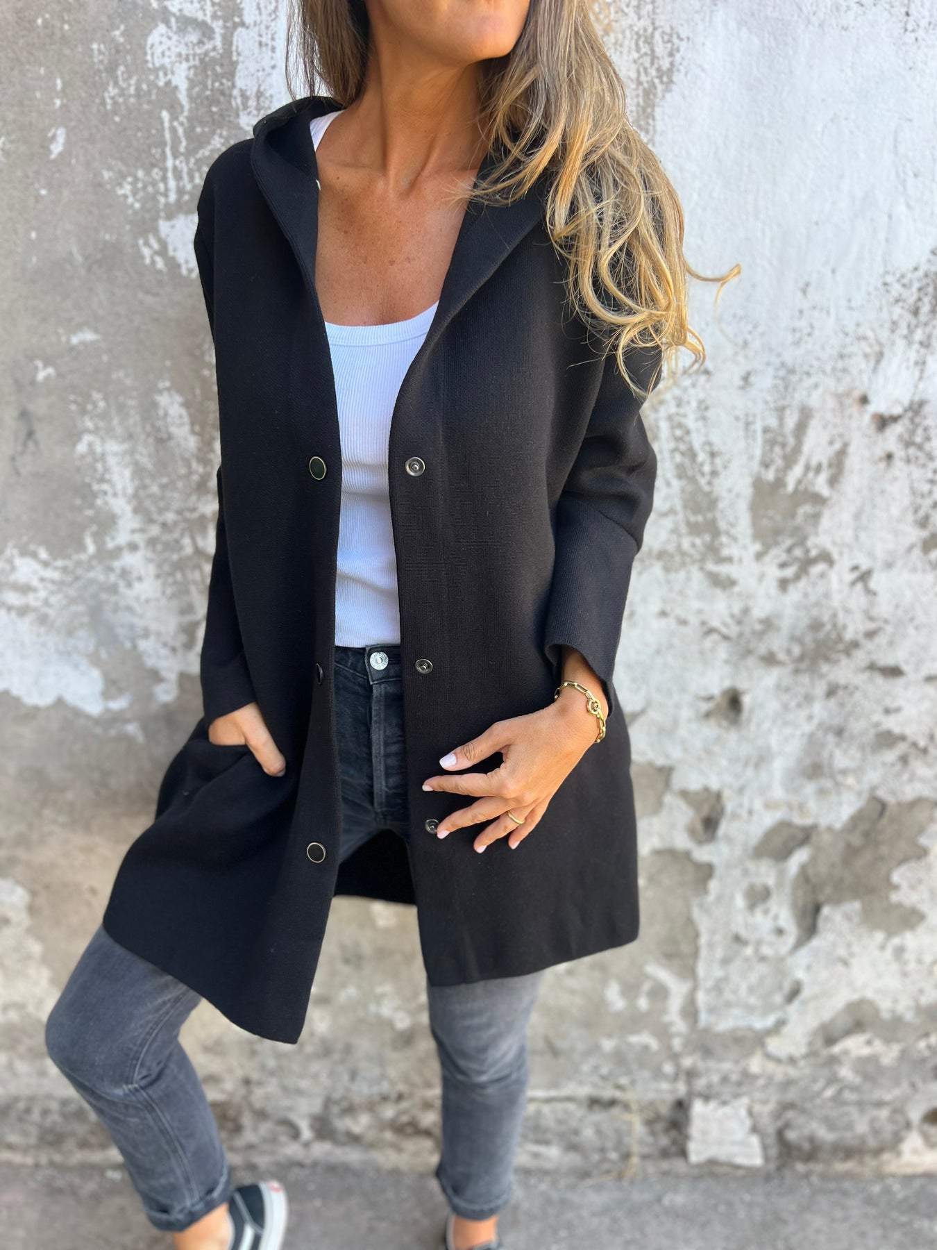 Adriana | Cardigan with Buttons and Hood